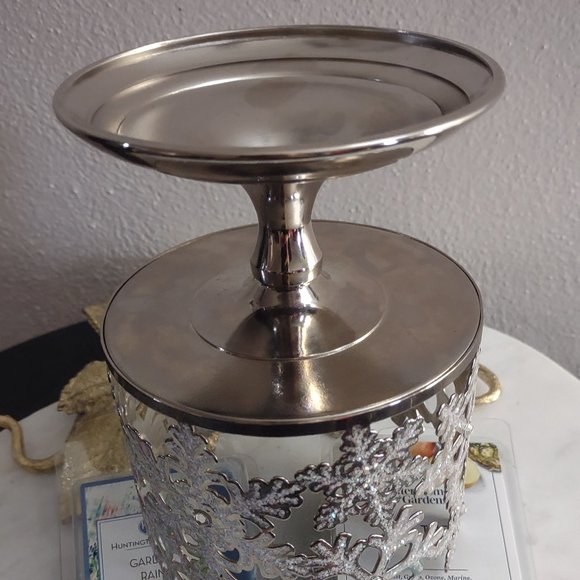 Bath & Body Works Snow Flake 3 Wick Candle Holder + Extras EXCELLENT Condition - Picture 2 of 11